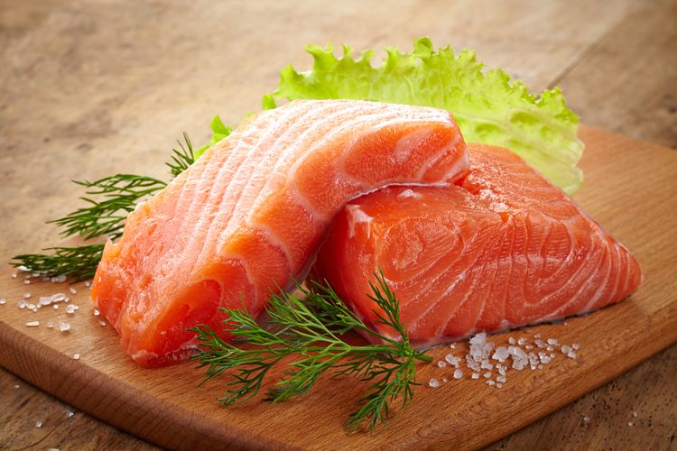 cara memasak ikan salmon goreng